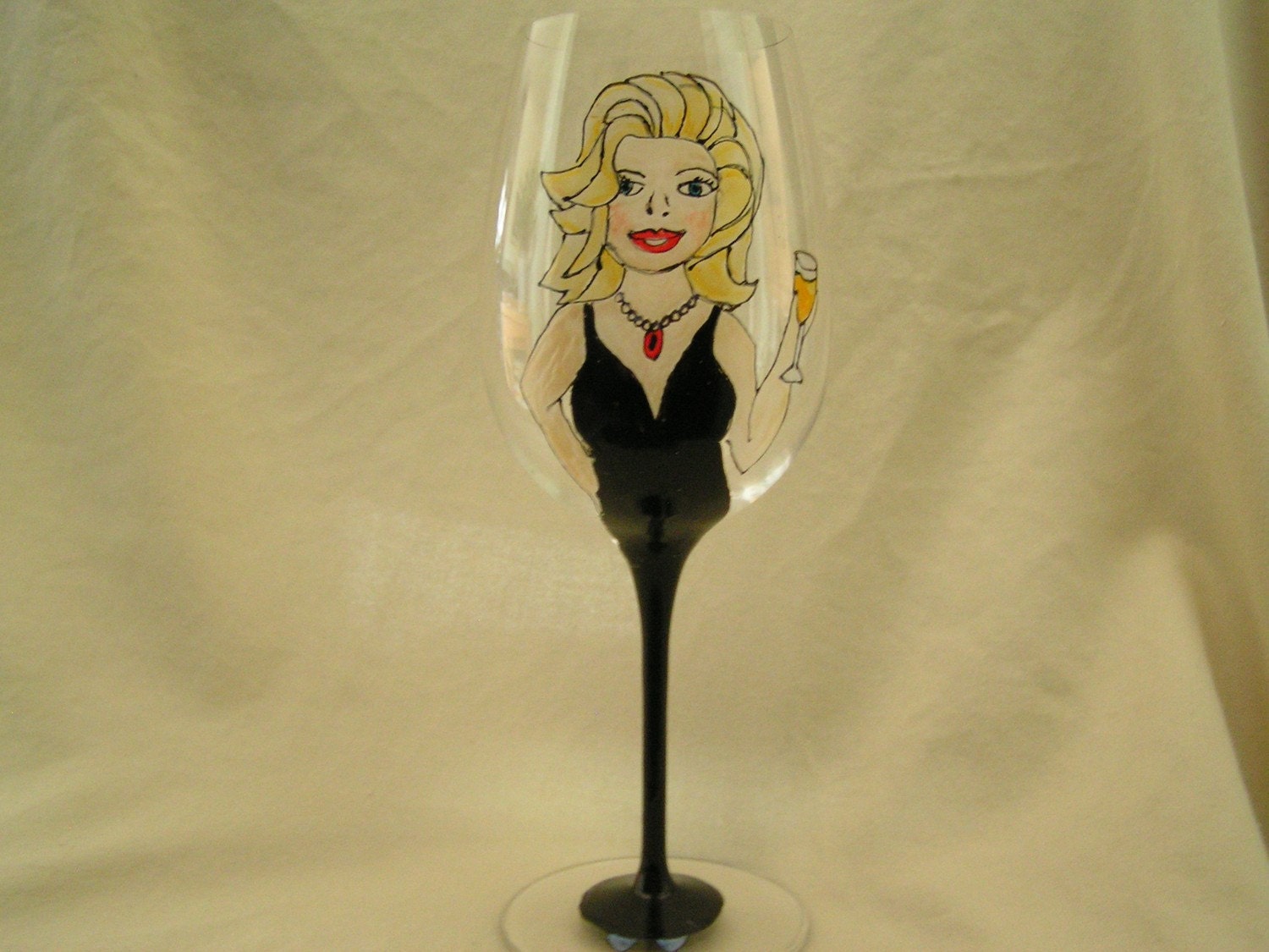 Marilyn Monroe Inspired Handpainted Diva Wine Glass