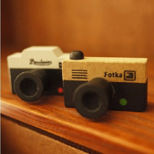 Wooden Rubber Stamp - Camera Modeling Creative Stamp - 2 Patterns by Random - 1 Pcs