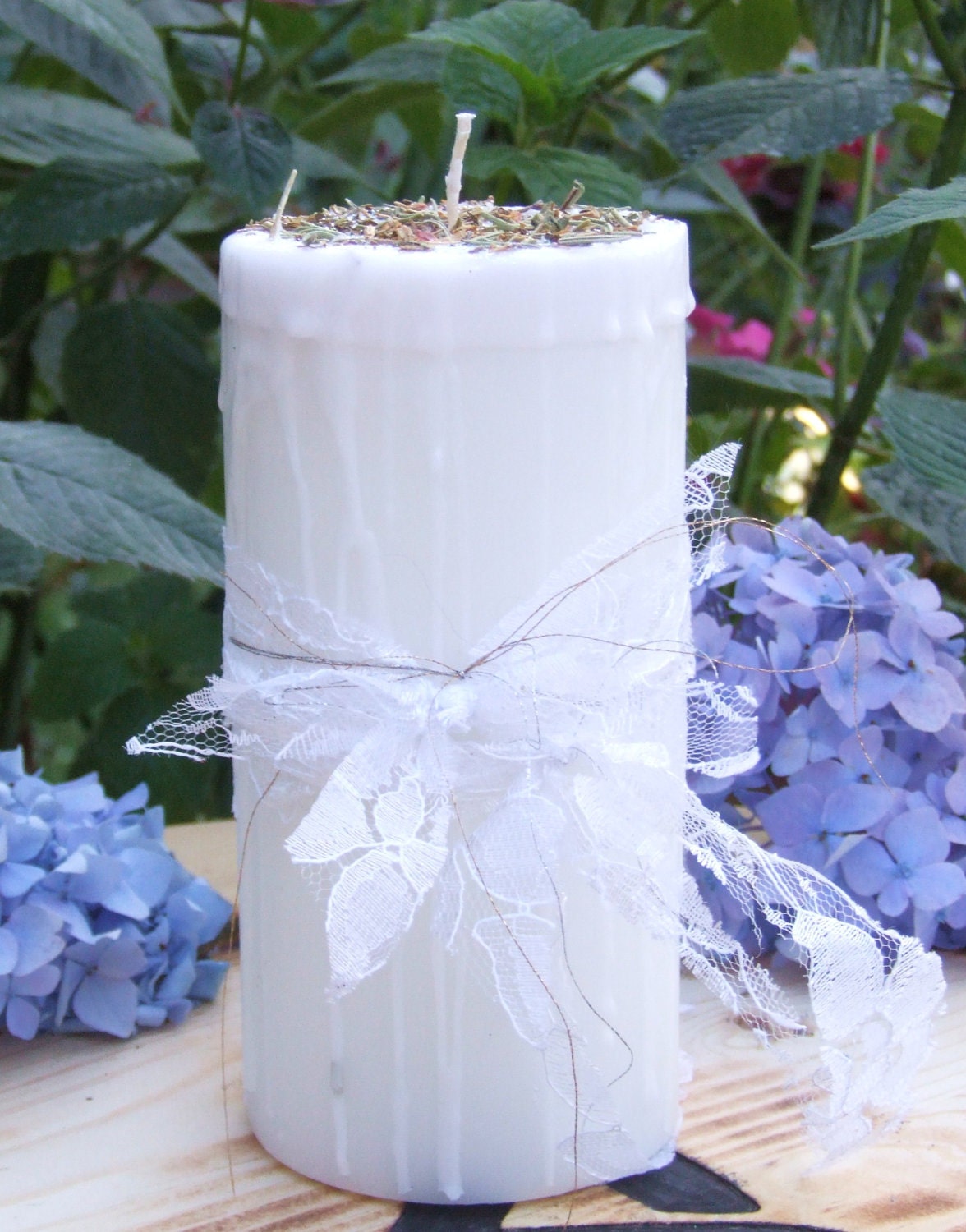 Pure White Magick .  Enchanted Witchery Candle. Spiritual Magick, Positive Energy, Goddess Worship. 3x6. Narcissus, Rosemary, Sage, Basil