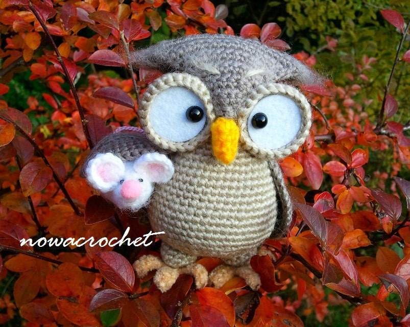 Owl Henriette with the mouse, crocheted - made to order