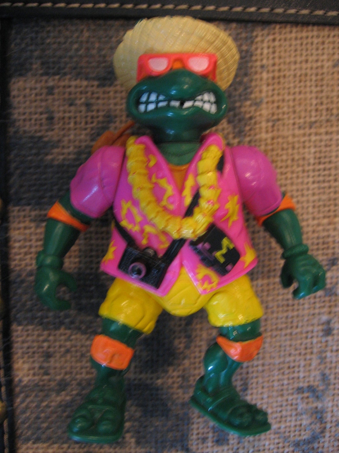 SALETeenage Mutant Ninja Turtles Michaelangelo Water Squirtin Turtle 1992