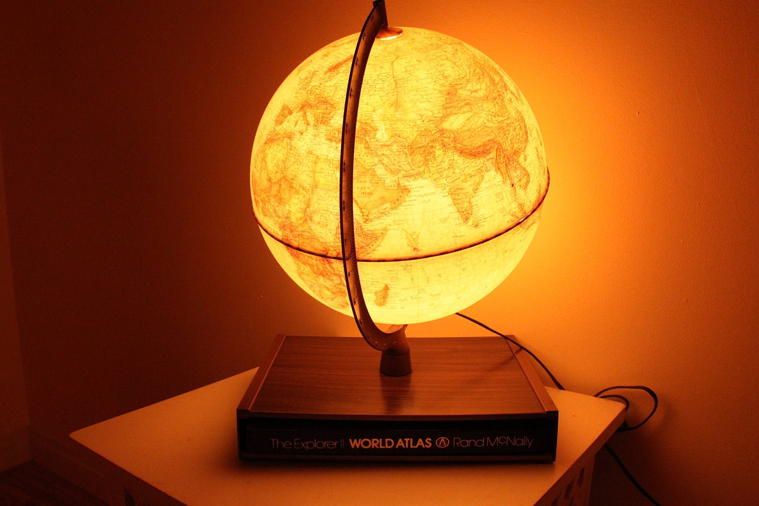 Vintage Globe Lamp With Road Mcnelly World Atlas Book 1980's