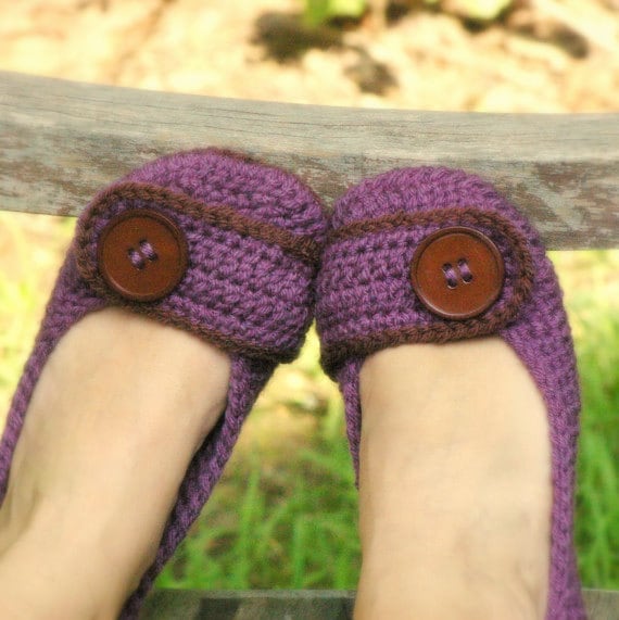 Violet Womens House Slipper PDF crochet pattern - six sizes included - Women's 5 - 10 - Pattern number 205 Instant Download
