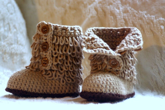 Crochet baby shoes pattern Furrylicious Boot - Pattern number 200 Instant Download