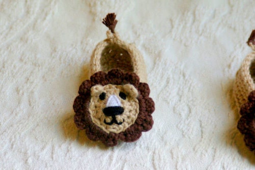 Baby Booties Crochet Pattern for Lion House Slippers Pattern number 103 Instant Download