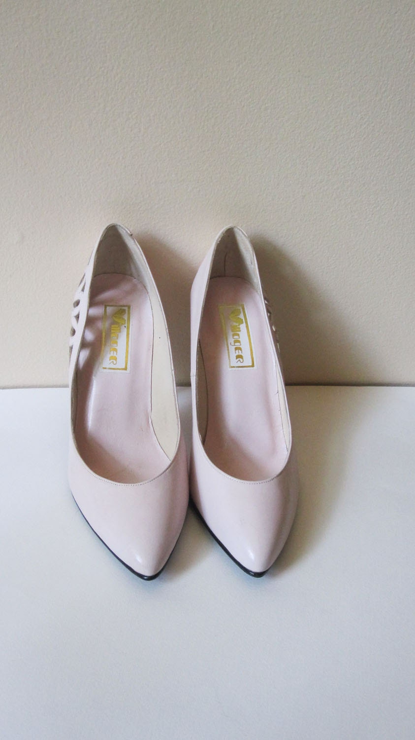 1950 PUMPS Stunning Vintage  Mid Century  Soft Pink Leather Made in Spain Women's Pumps High Heels shoes size 6 Wedding Summer
