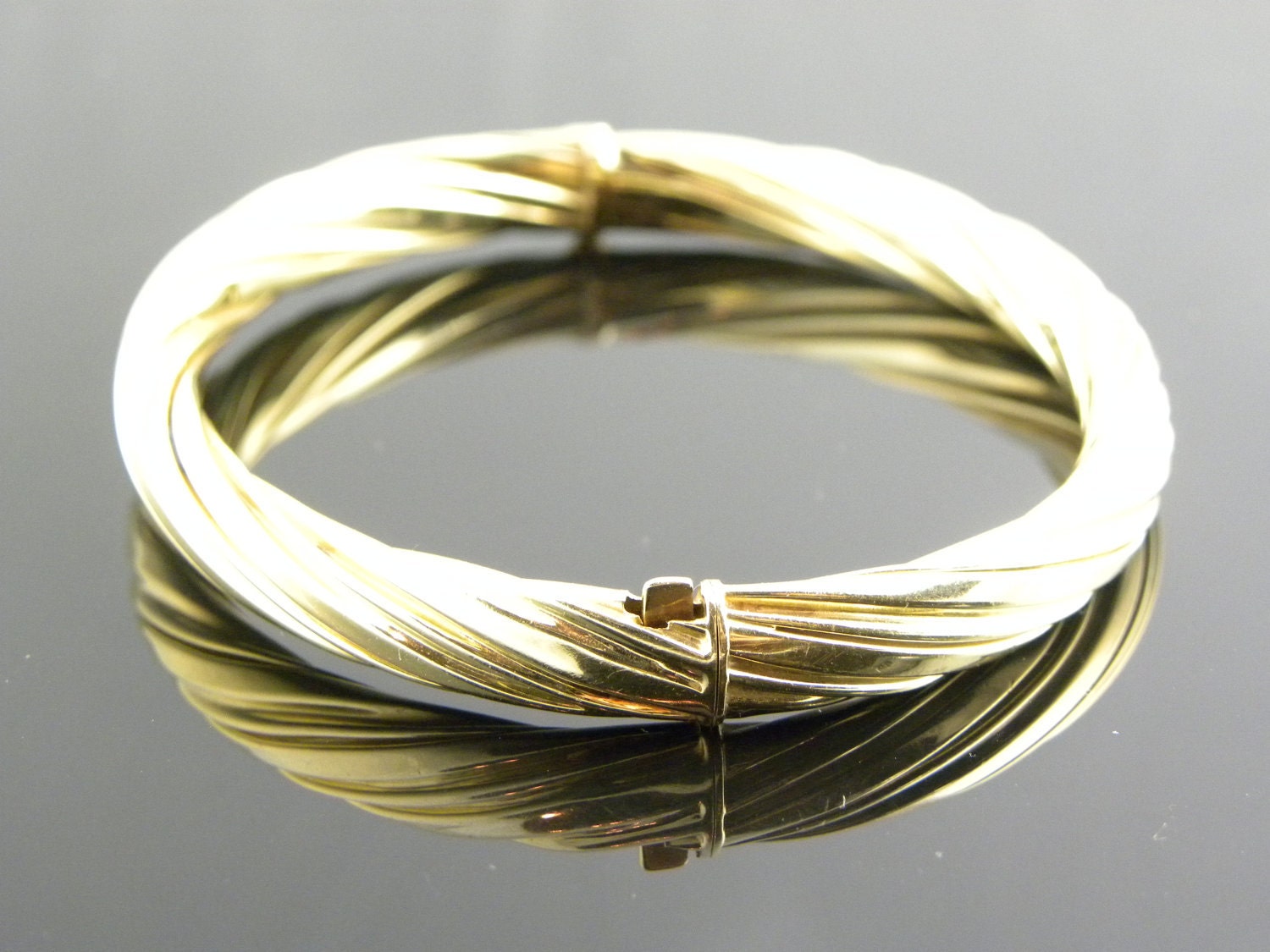 14kt Solid Gold Bracelet/Bangle(12.6gms)