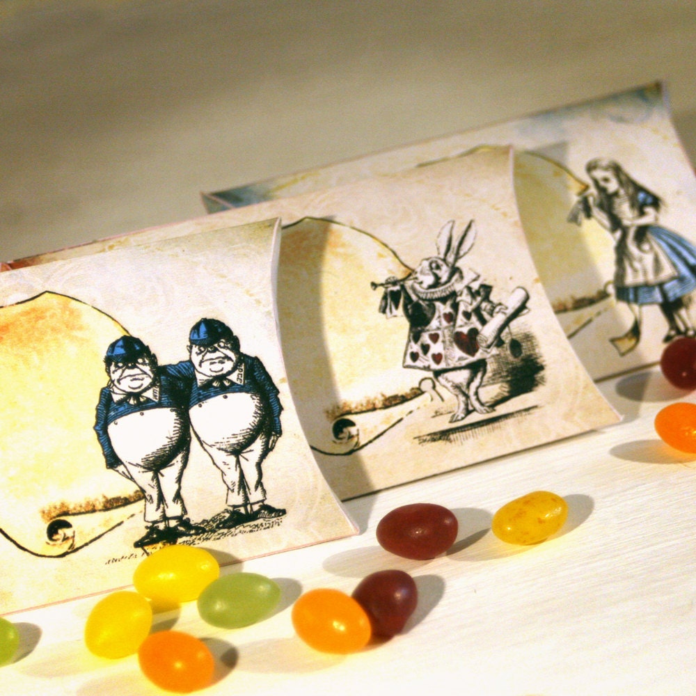 Alice in wonderland Boxes, 6 individual shabby chic designs, pillow shape boxes, perfect for wedding favour and gifts