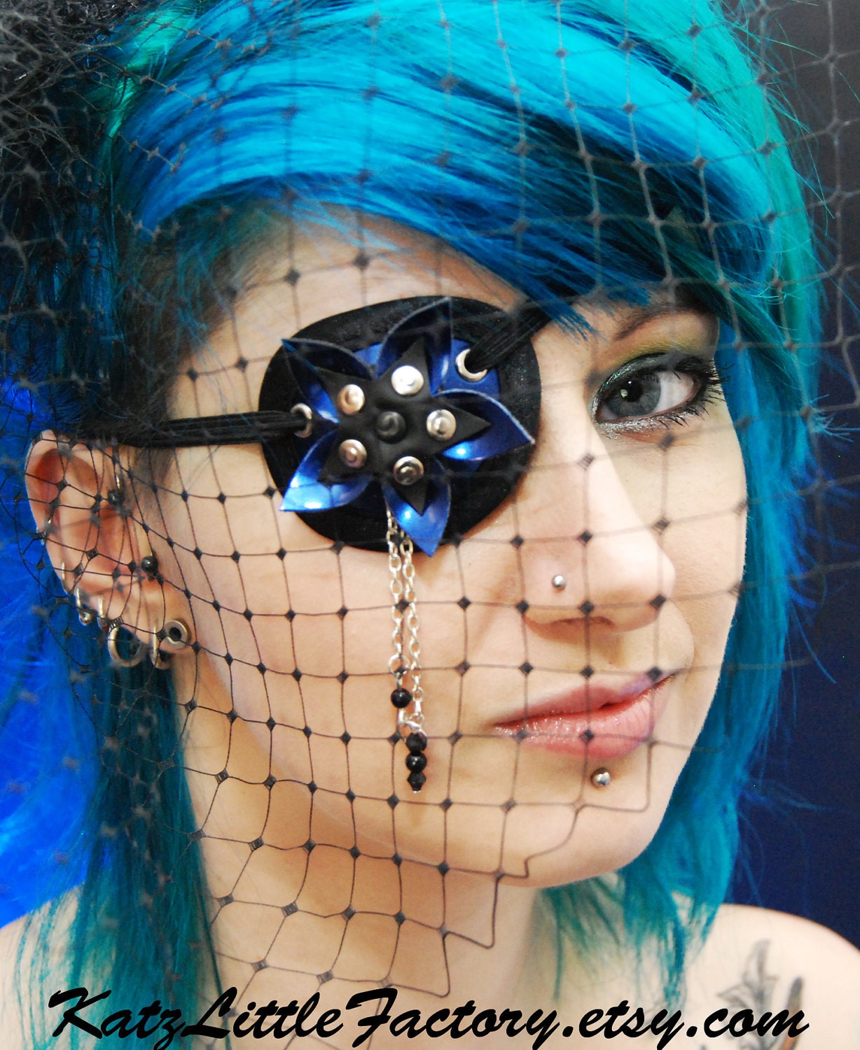Black shiny metallic blue eyepatch PVC Cyberpunk Cyber Flower eye patch with silver chains and pearls