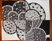 Sale / Black and White Modern Placemats // Set of 4 // Reversible // Ready to Ship