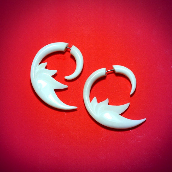 Fake Gauge Tribal Earrings - Sensuous Feather Curls - White Bone Jewelry