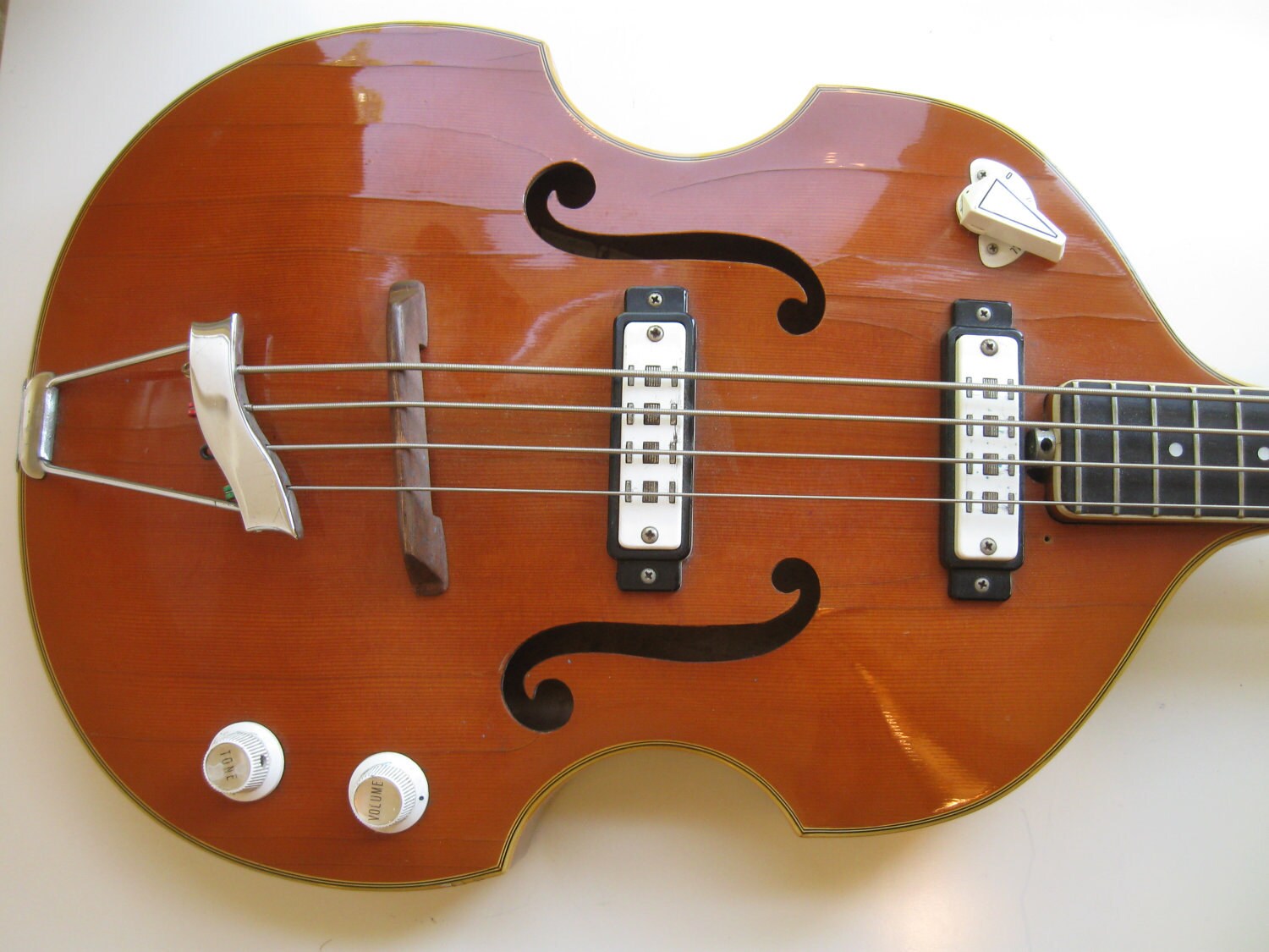 Vintage EKO 995 Bass Guitar Vox Rare 1966 by zapbananamusic