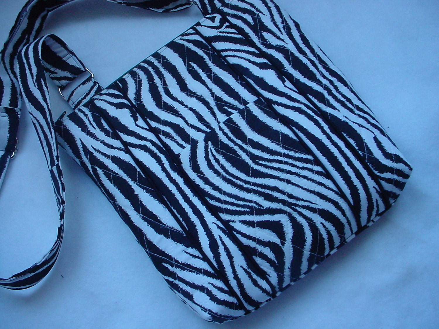Vera Bradley style quilted Hipster in Zebra print