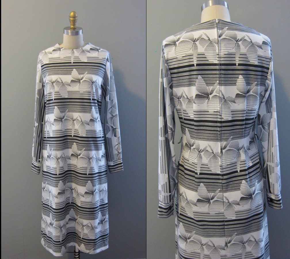 mod dress - 60s black and white long sleeve shift dress
