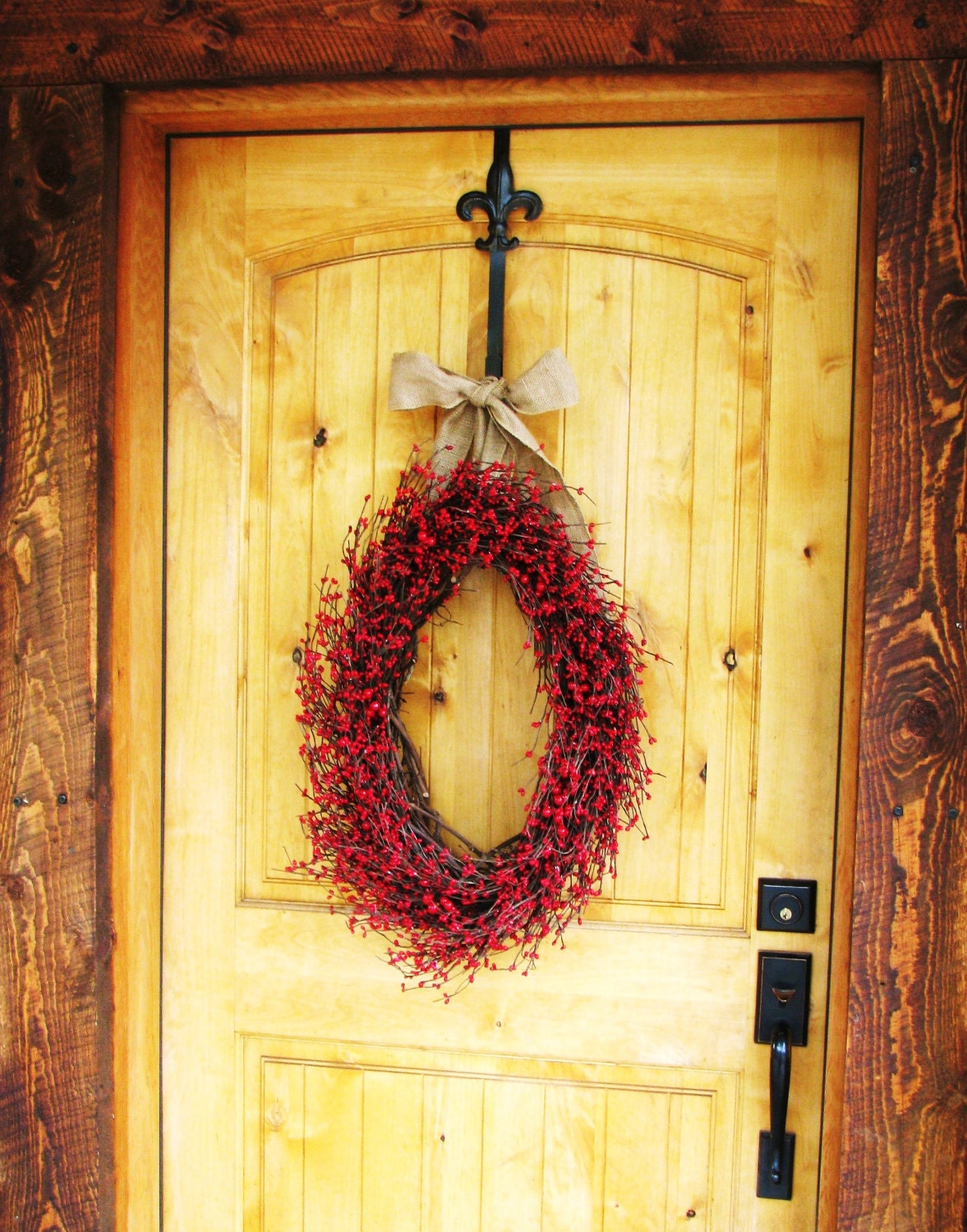 LARGE OVAL RED Berry Wreath-Burlap Door Wreath-Primitive Country Wreath-Summer Wreath-Scented Apple Cinnamon-Choose Scent and Ribbon