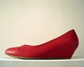 Vintage 70s Lipstick Red Leather Wedge Pumps Airated Nautical Shoes 8.5