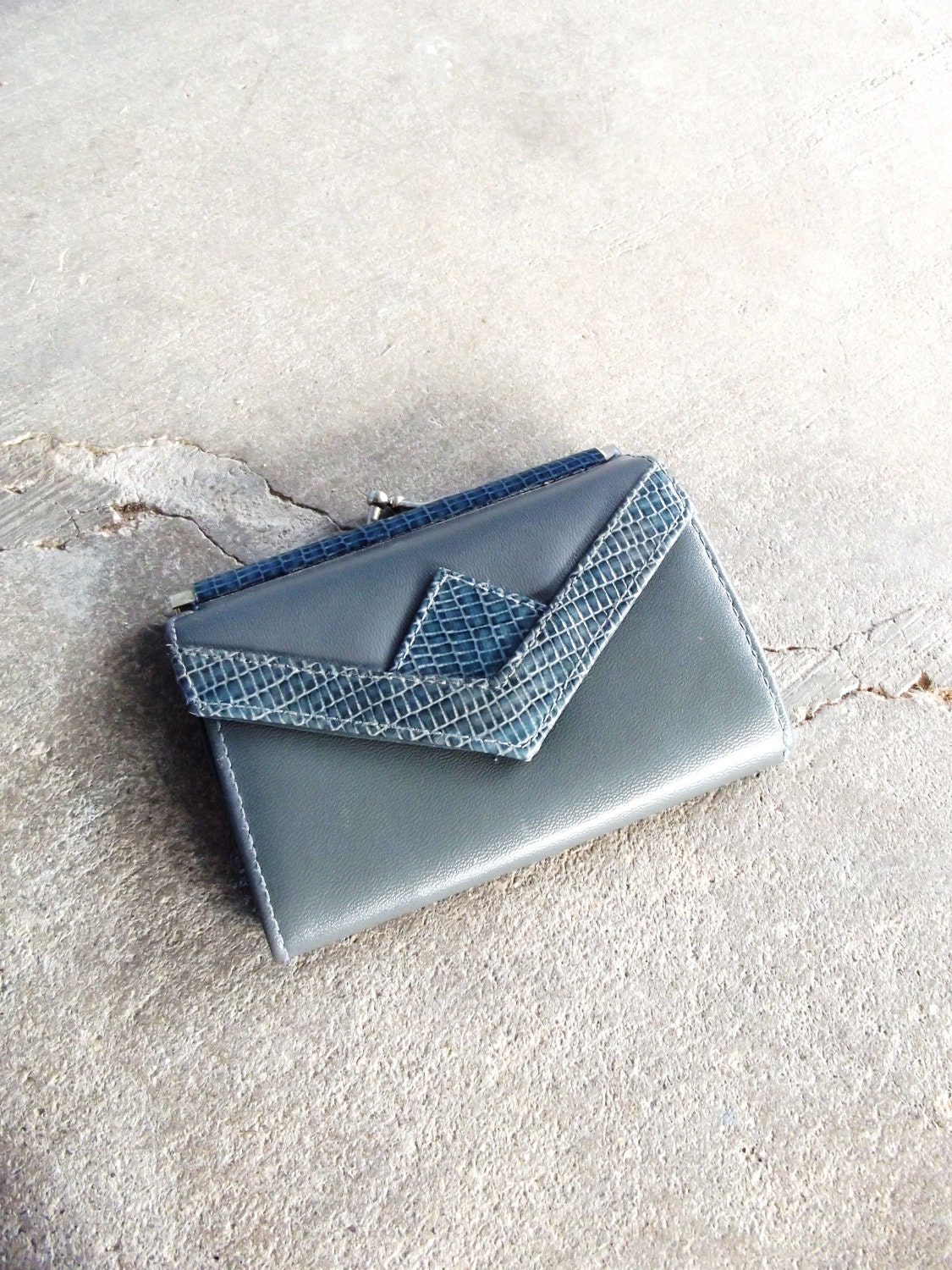 Vintage Vegan Leather Wallet Two-Tone Dusty Blue Billfold - SouthwestVintage