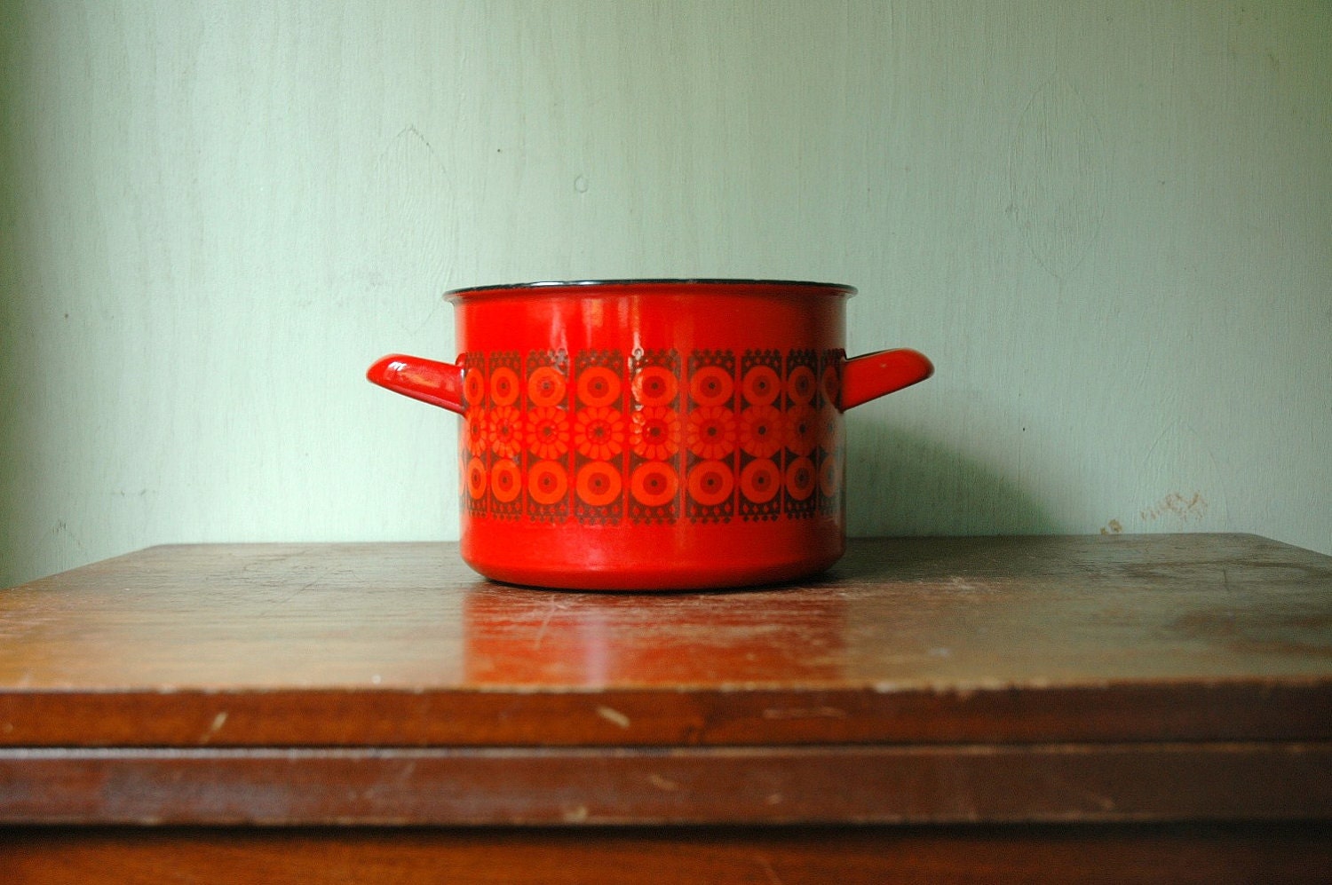 Finel Enamel Pot Kaj Franck - Danish Modern Daisy Pot Arabia of Finland