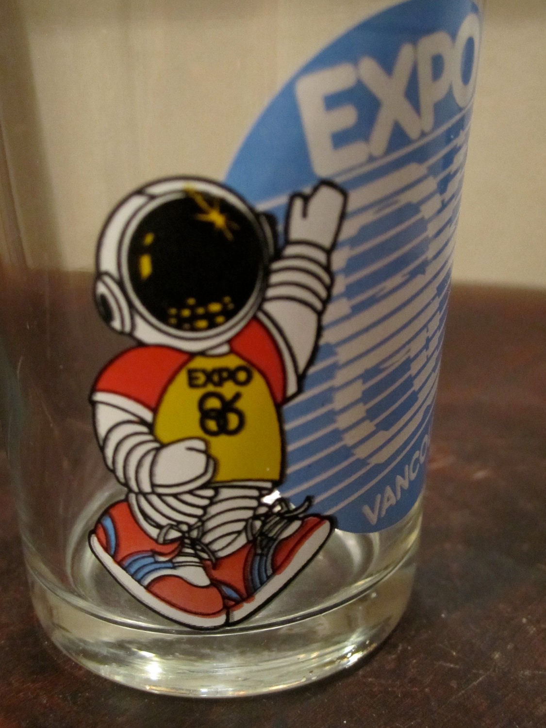 Expo 86 Vancouver souvenir shot drinking glass vintage worlds fair astronaut