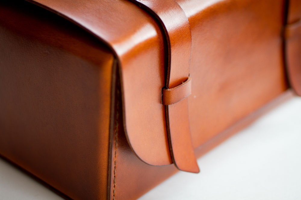 Leather Dopp Kit - Saddle Tan