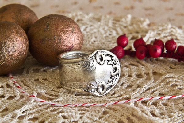 silver spoon ring by tangs and tines
