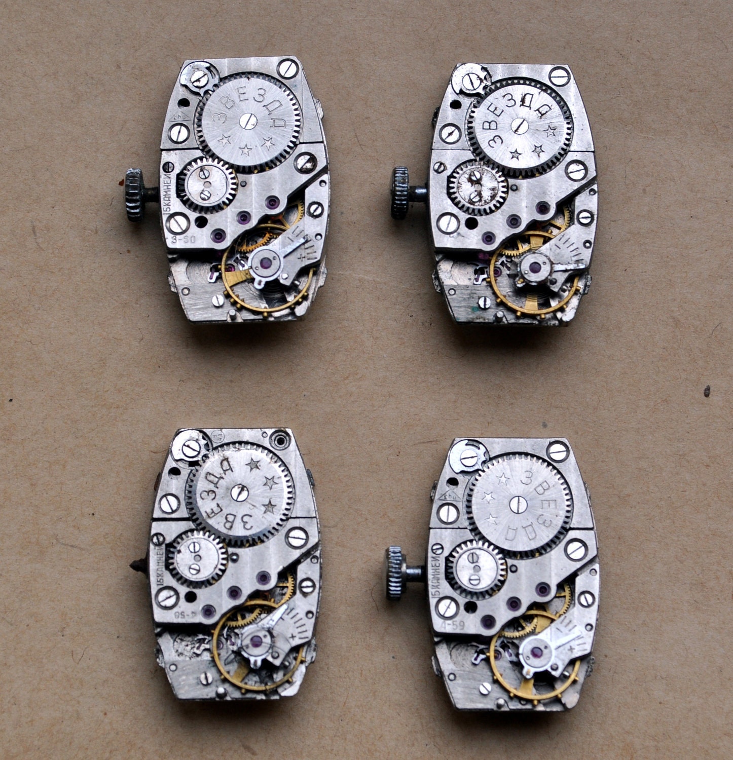 Lot of 4 vintage watch movements. ZVEZDA.