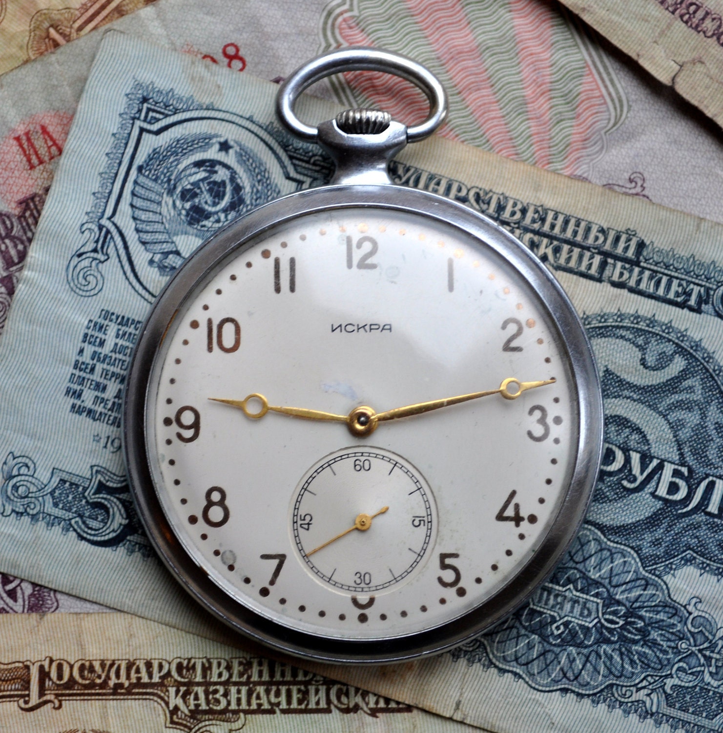 Rare Vintage Soviet Mechanical Pocket Watch "ISKRA".2MWF.