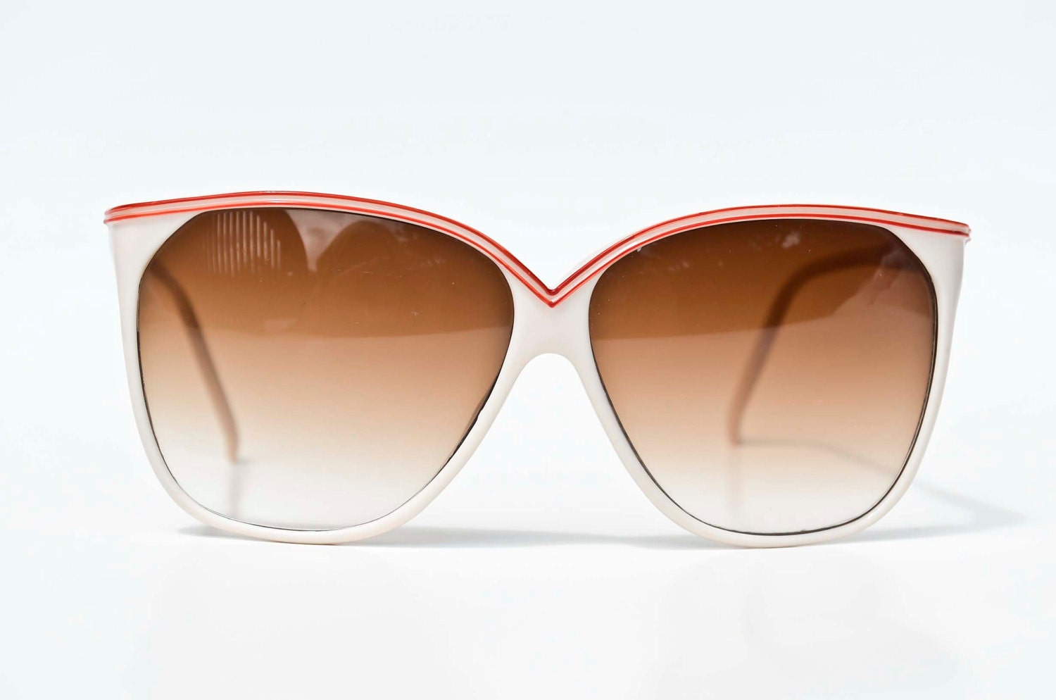 Amazing Vintage Sunglasses Cream with Red Stripes Retro SO HOT