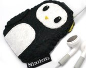 Penguin iPod Nano Case / iPod Nano 6th Generation Cover Felt Sleeve Christmas