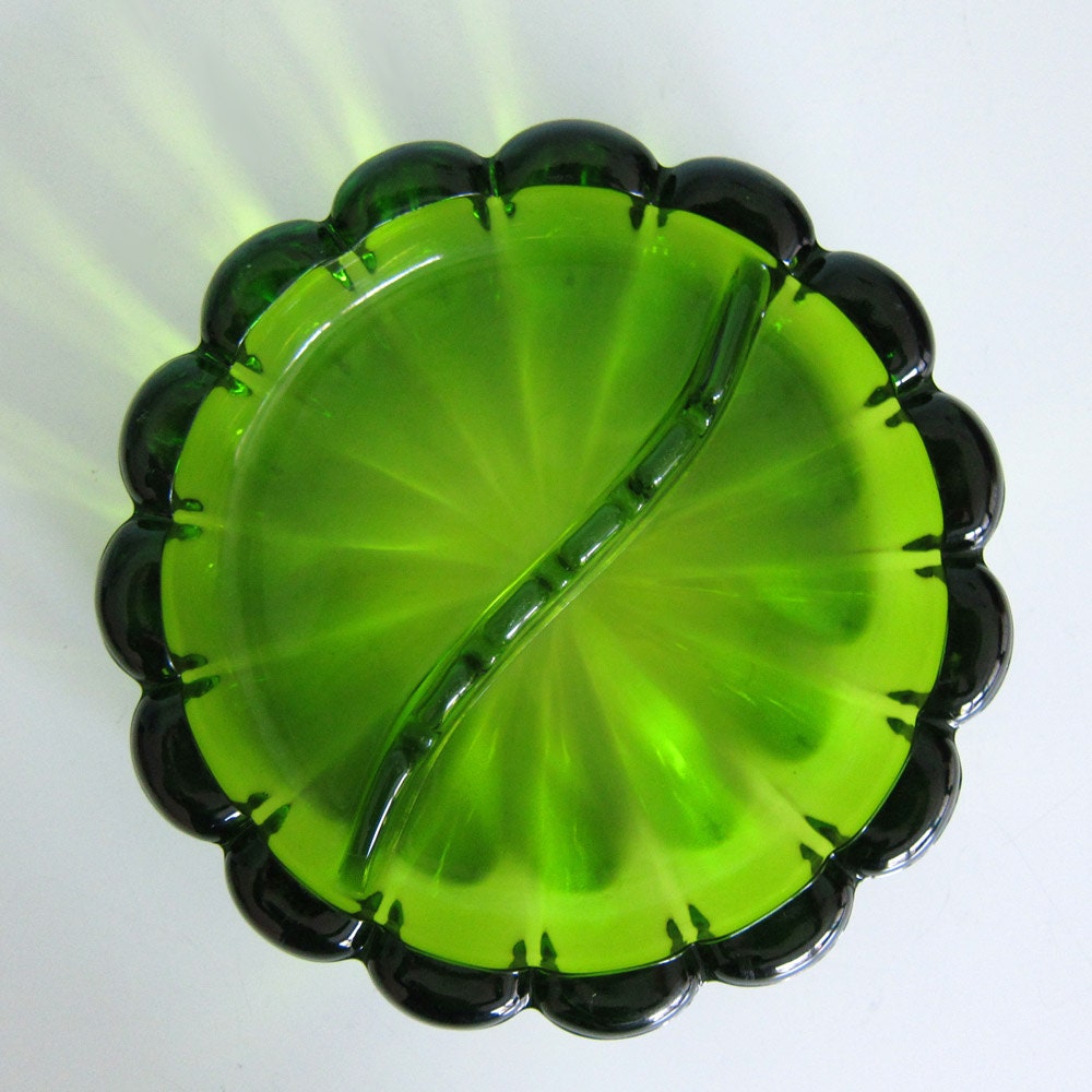 Vintage Emerald Green Glass Ashtray