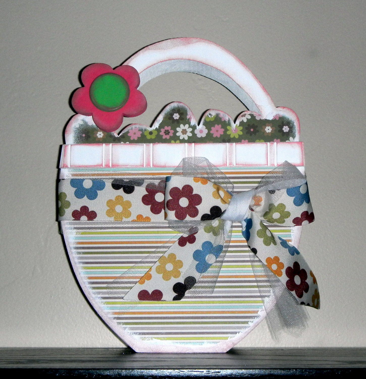 Standing Easter basket - SALE