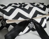 SET OF SIX-Clutch / Cosmetic Bag In Chevron Black White