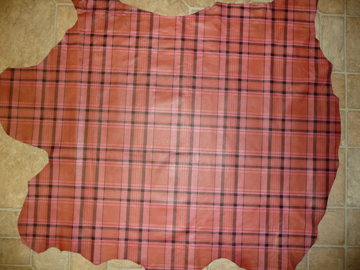 Fine thin ITALIAN Pink BURBERRY Plaid Lambskin Leather Lamb Hide 8.75 sq ft 41"x32" 1-1.25 oz/.4-.5 mm