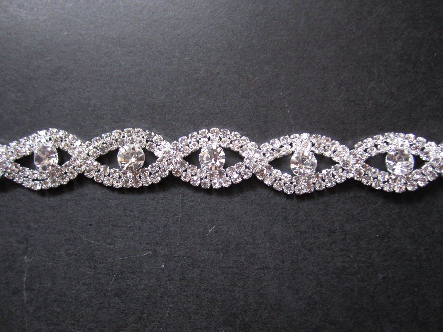 3 Feed 1 Yard Rhinestone Chain Silver Plated By Romanticsupplies