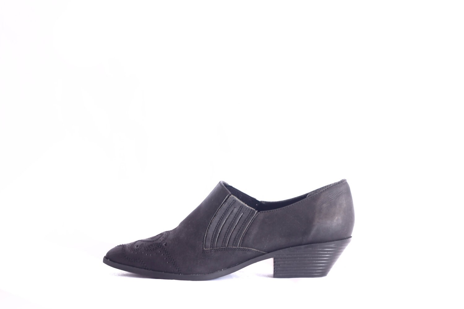 Black SOUTHWEST Ankle Booties // Heart Embroidery in Womens 8