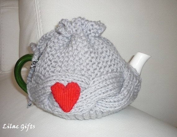 TeaPot Cozy, Knitted tea cosy, grey color tea pot cozy with red heart, gift for mom, grey color, red heart