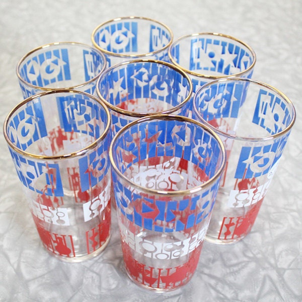 Set of 7 retro red white and blue music notes tumblers in red white and blue