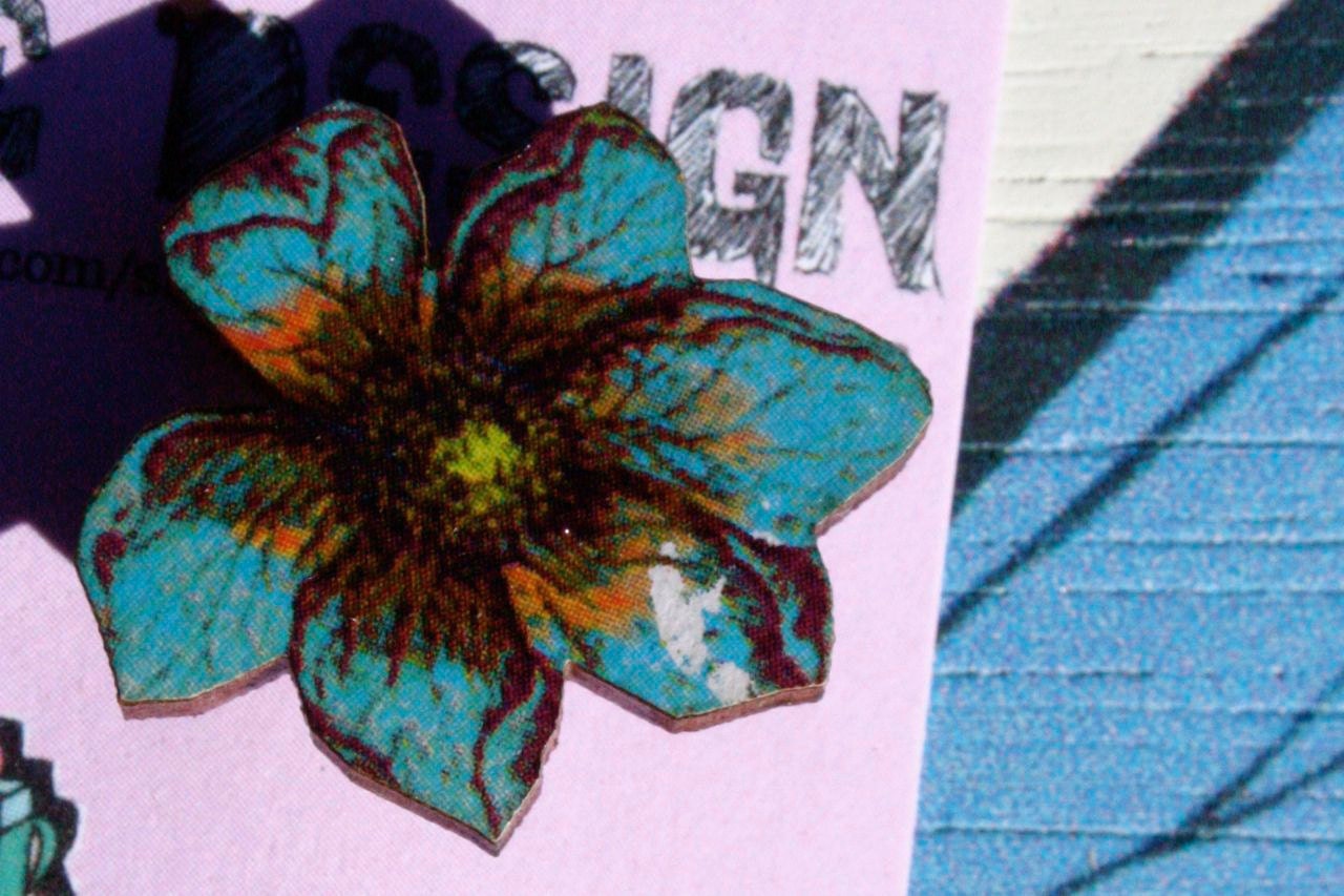 Aqua Pop Laser Cut Wooden Brooch