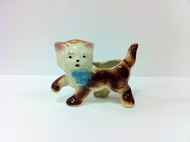Shawnee Cat Planter Ceramic Pottery Kitsch