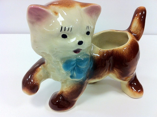 Shawnee Cat Planter Ceramic Pottery Kitsch