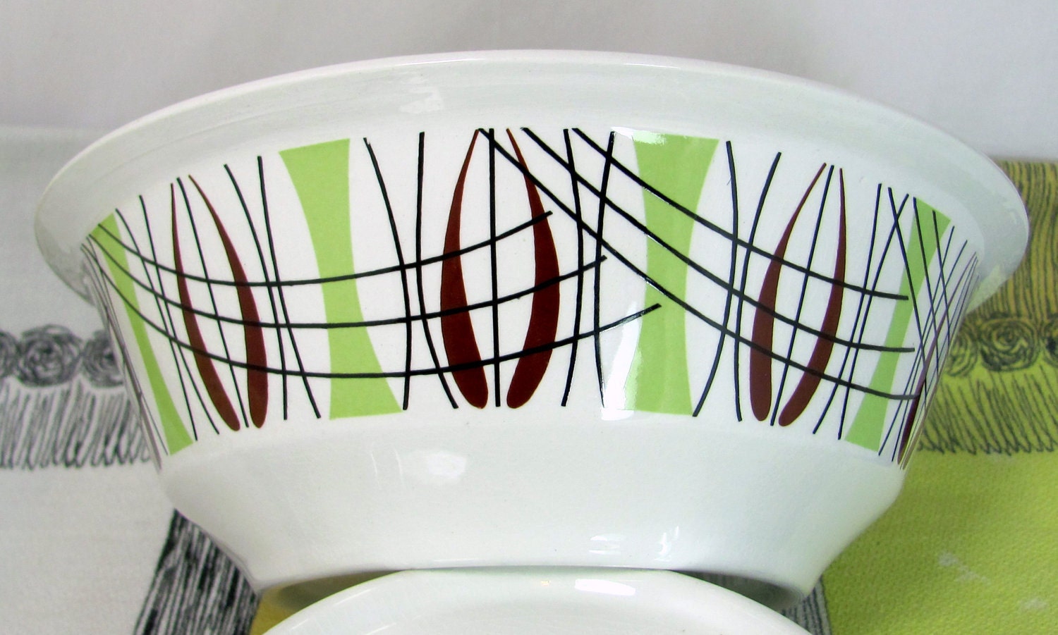 MidMod Abstract Bowls, Retro Mid Century Modern Pair Barratt's Delphatic White Serving Bowls, Green Brown Black Atomic Geometric Linear 195
