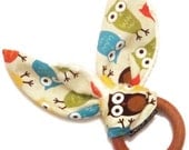 Natural Wooden Teething Ring Soother in 'Bermuda Owls'  fabric and Organic Bamboo Terry....another baby gift idea from Cwtch Bugs