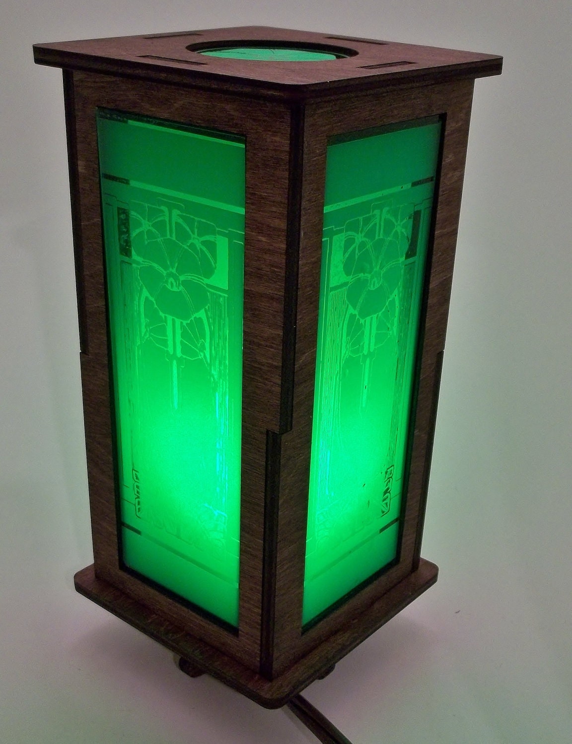 Floral Art Nouveau Accent Lamp, Green