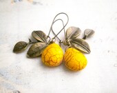 SALE  Yellow drop earrings.  Antique brass Botanical leaves. Yellow gemstone. Spring gardering. Yellow wedding