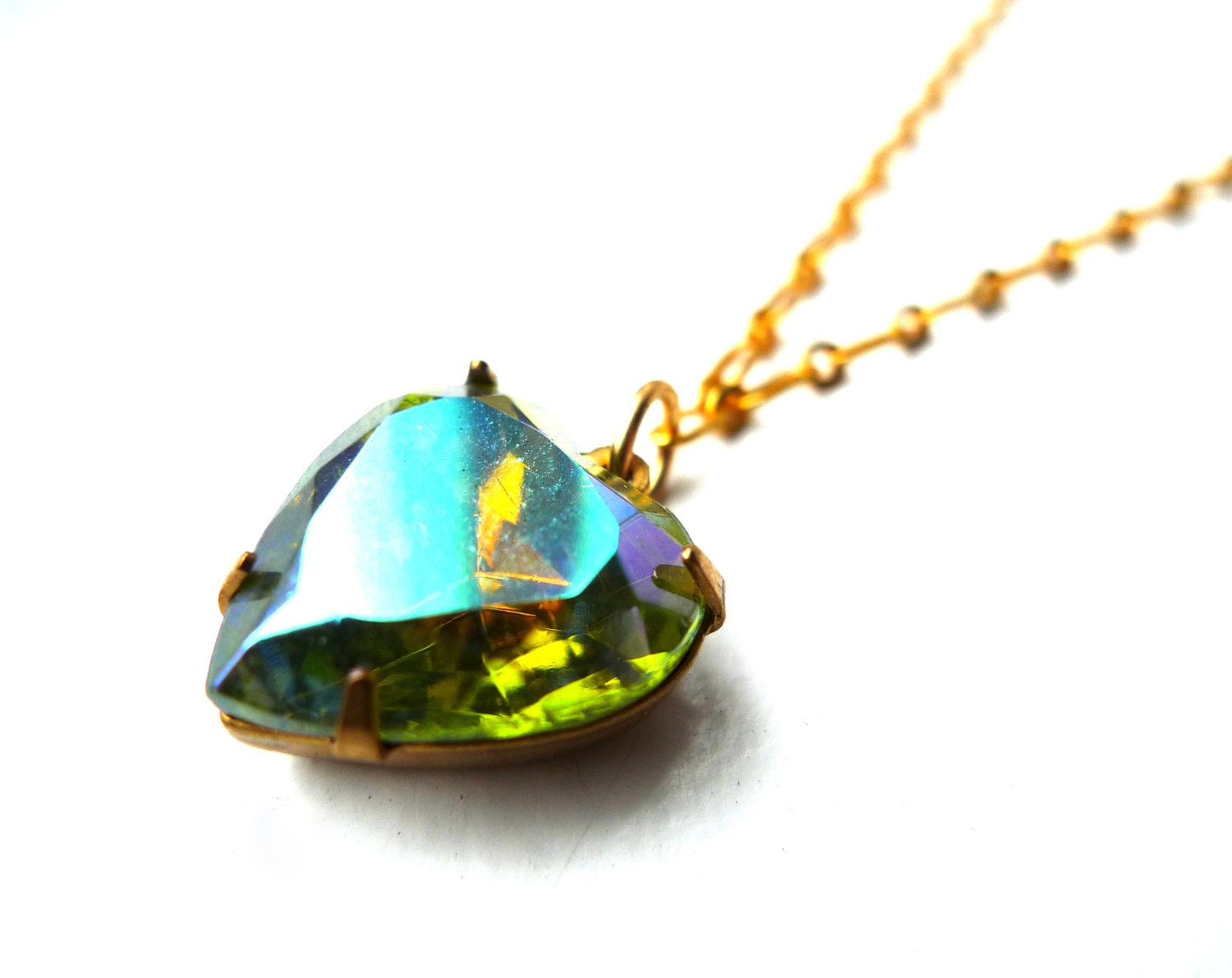 Sweetheart Necklace - Olive Jewelry Vintage Heart Pendant