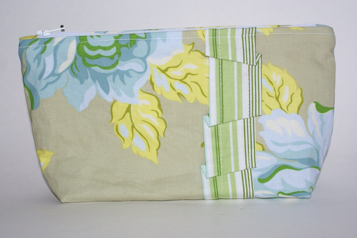 large zipper bag hello roses in dove