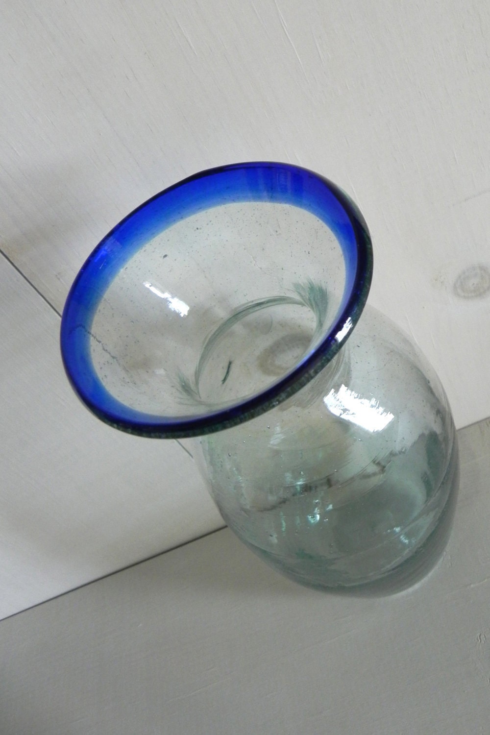 Vintage Mexican Blown Glass Vase by sixtybeansVntg on Etsy