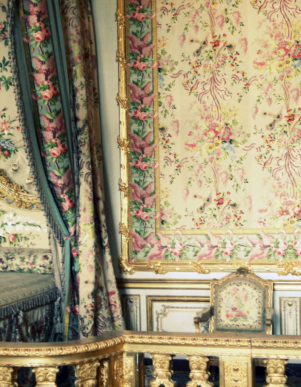 Marie Antoinette - 8x10 Paris Photo - Versailles, Rich Gold, Curtains, Chair- Luxury, Bed - King, Queen - Ornate, Baroque, Rococo - Vintage