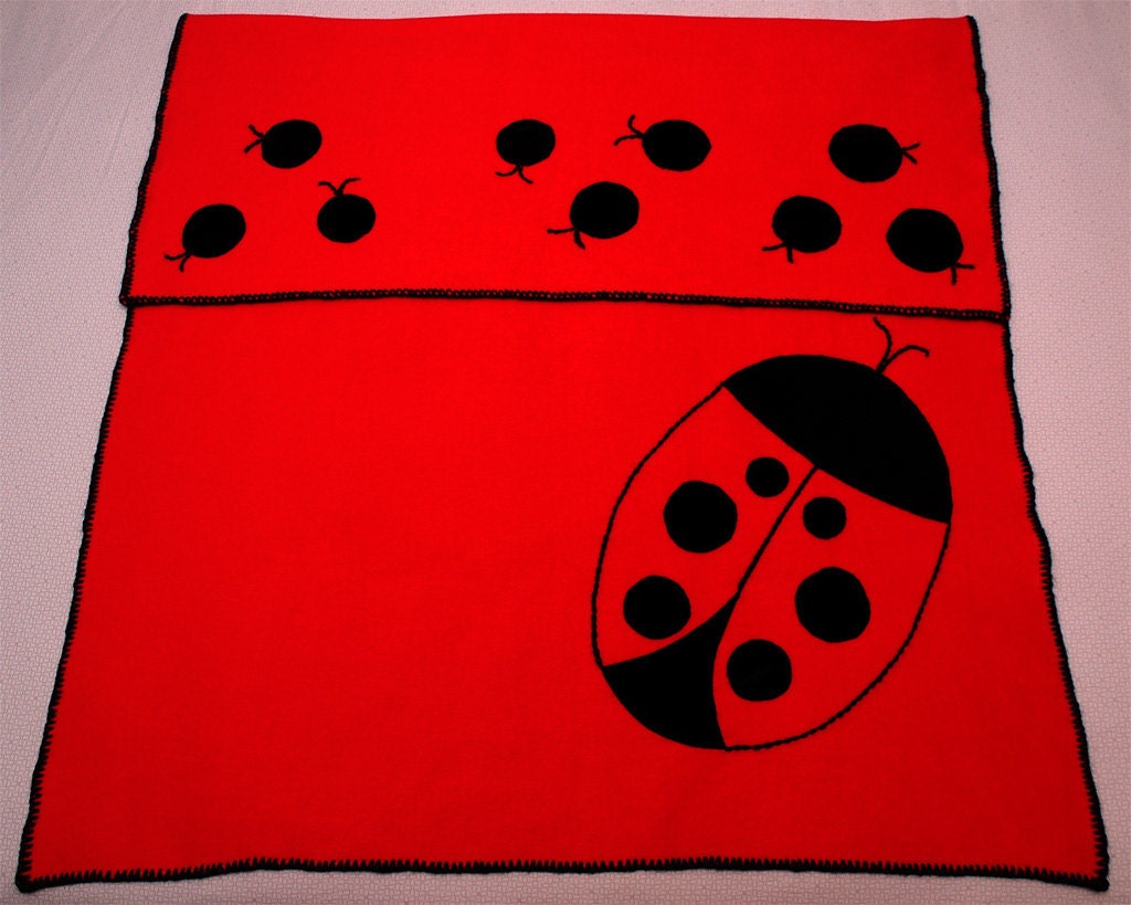 LADYBUG CHILDRENS BLANKET - Reversable Fleece Toddler Bedding Throw Coverlet Bedspread