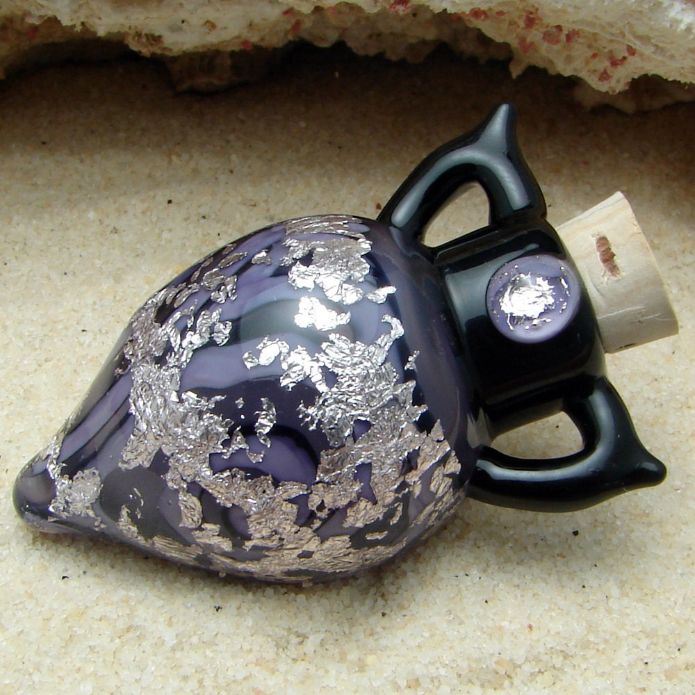 Blown Glass Bottle Pendant Hollow Lampwork Vessel for Perfume and Essential Oil
